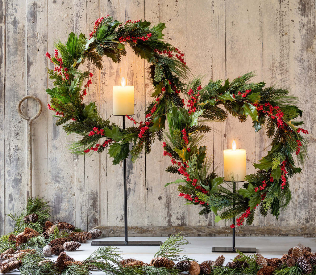 Blue Spruce Wreath with LED Lights, Large-Fiore Verde