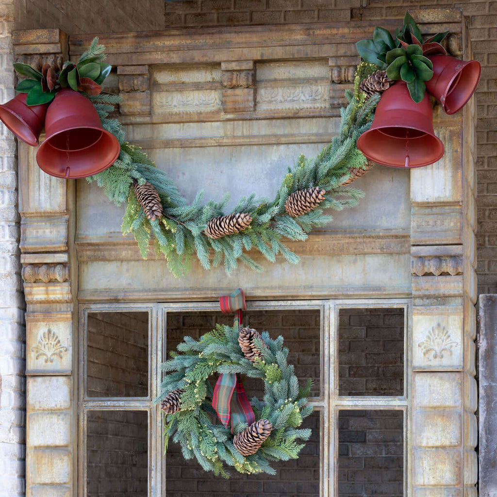 Mixed Evergreen Wreath-Fiore Verde